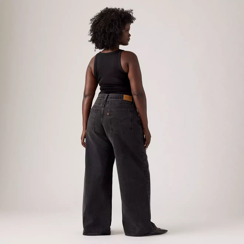 Levis XL Straight - Influential Lady