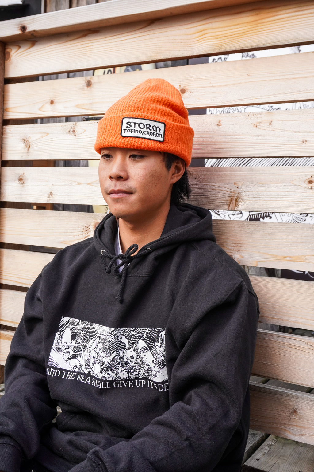 Storm Bucket Toque
