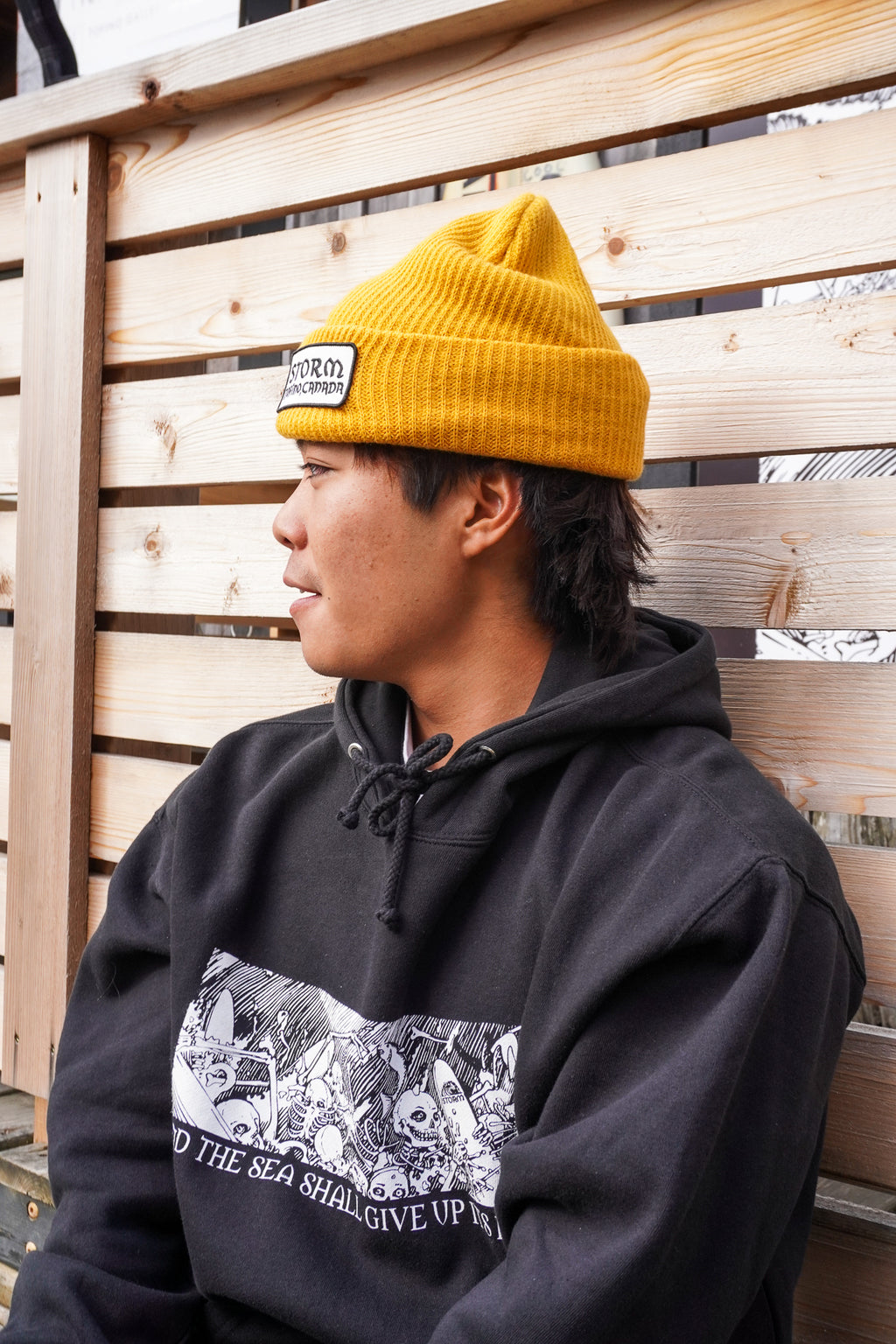 Storm Bucket Toque