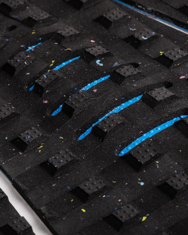 C.O.L. Mick Fanning Loc-Lite Deckpad - Carbon/Cyan