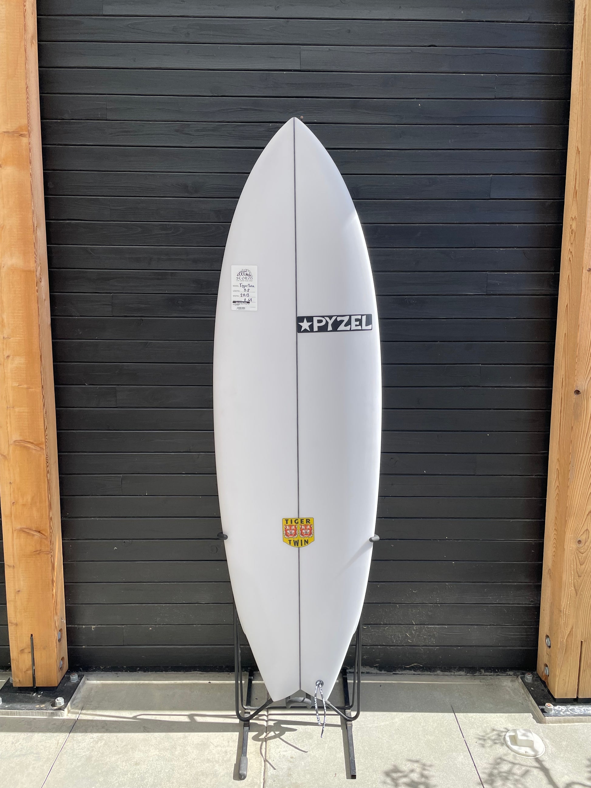 Pyzel 5.8 Tiger Twin