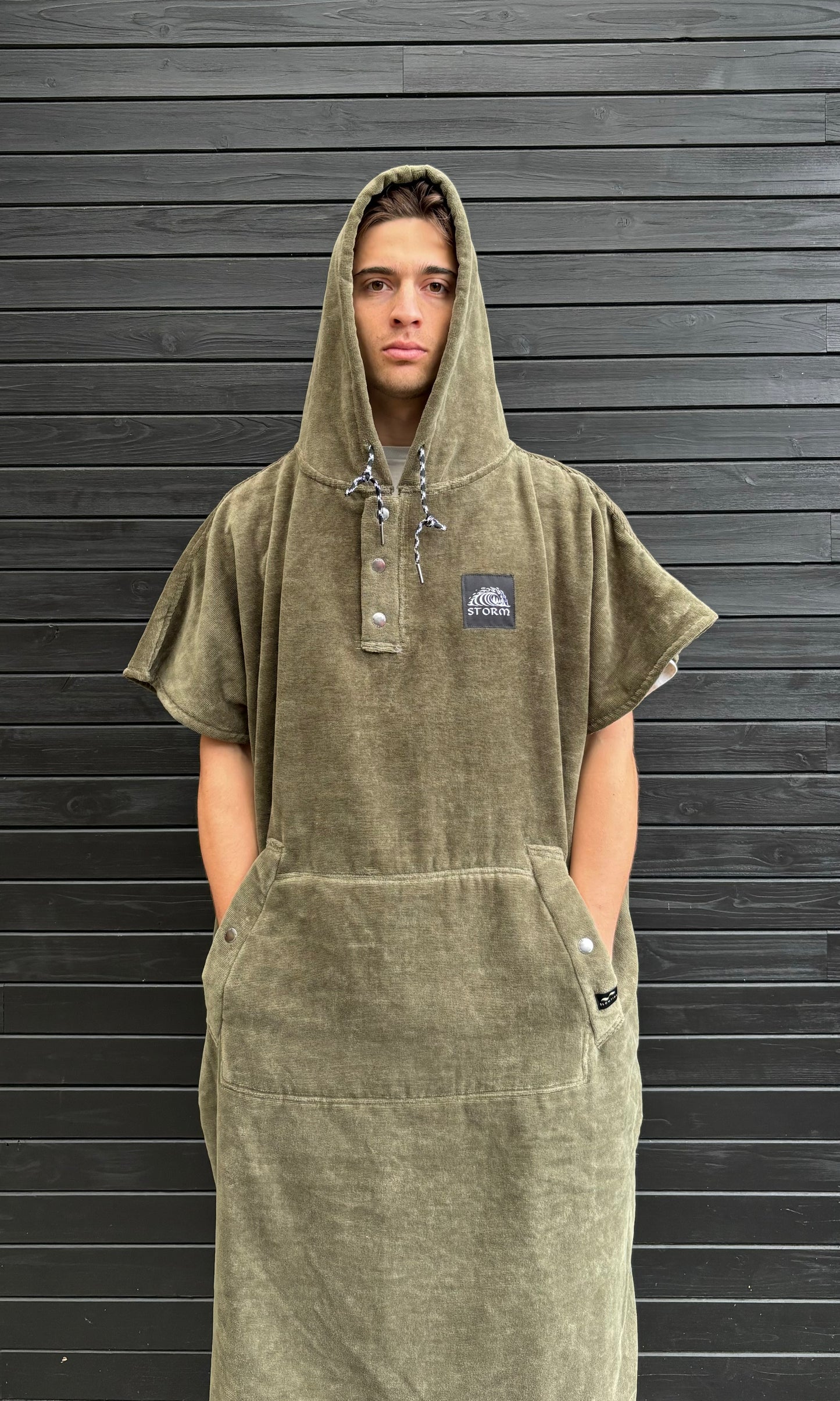 Storm x Slowtide Poncho - Green