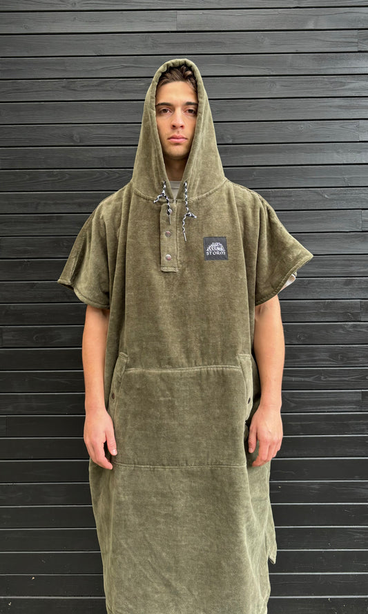 Storm x Slowtide Poncho - Green