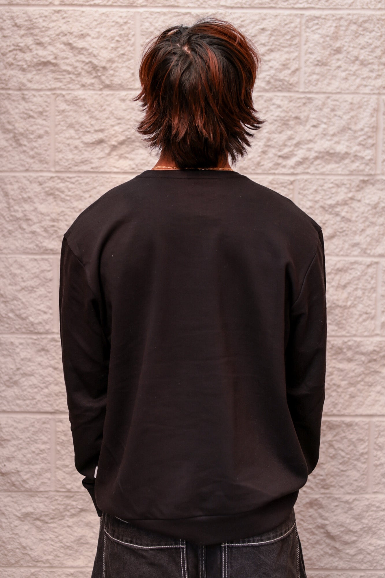Storm Maneki Neko Front Crewneck - Black