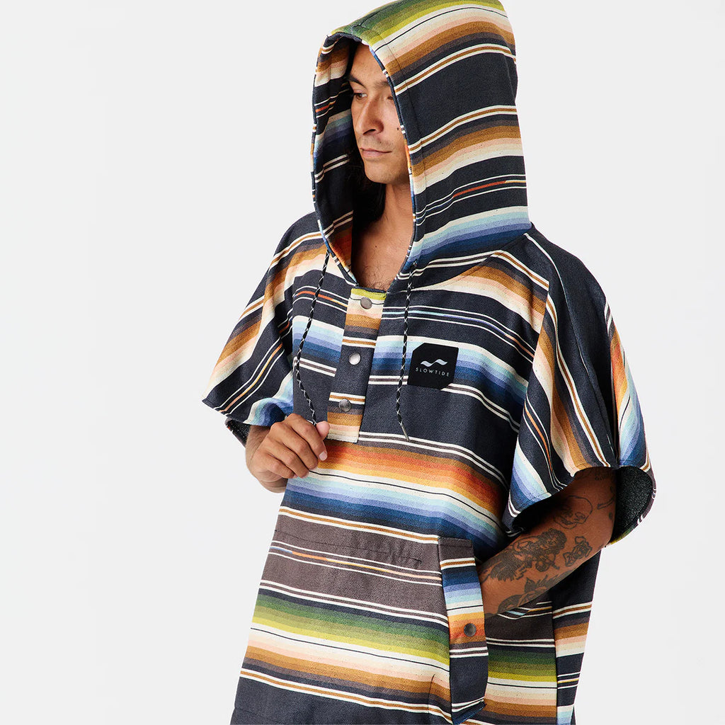 Slow Tide Santana PRF QD Poncho - Black