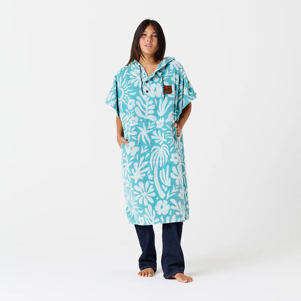 Slowtide Sunny Changing Poncho - Sky Blue