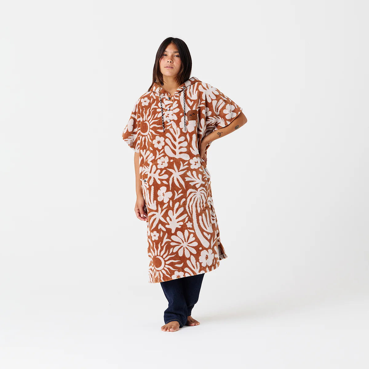 Slowtide Sunny Changing Poncho - Toast