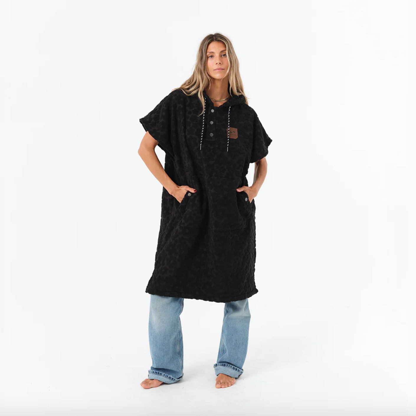 Slow Tide Ginny Extra-Warm Changing Poncho Black