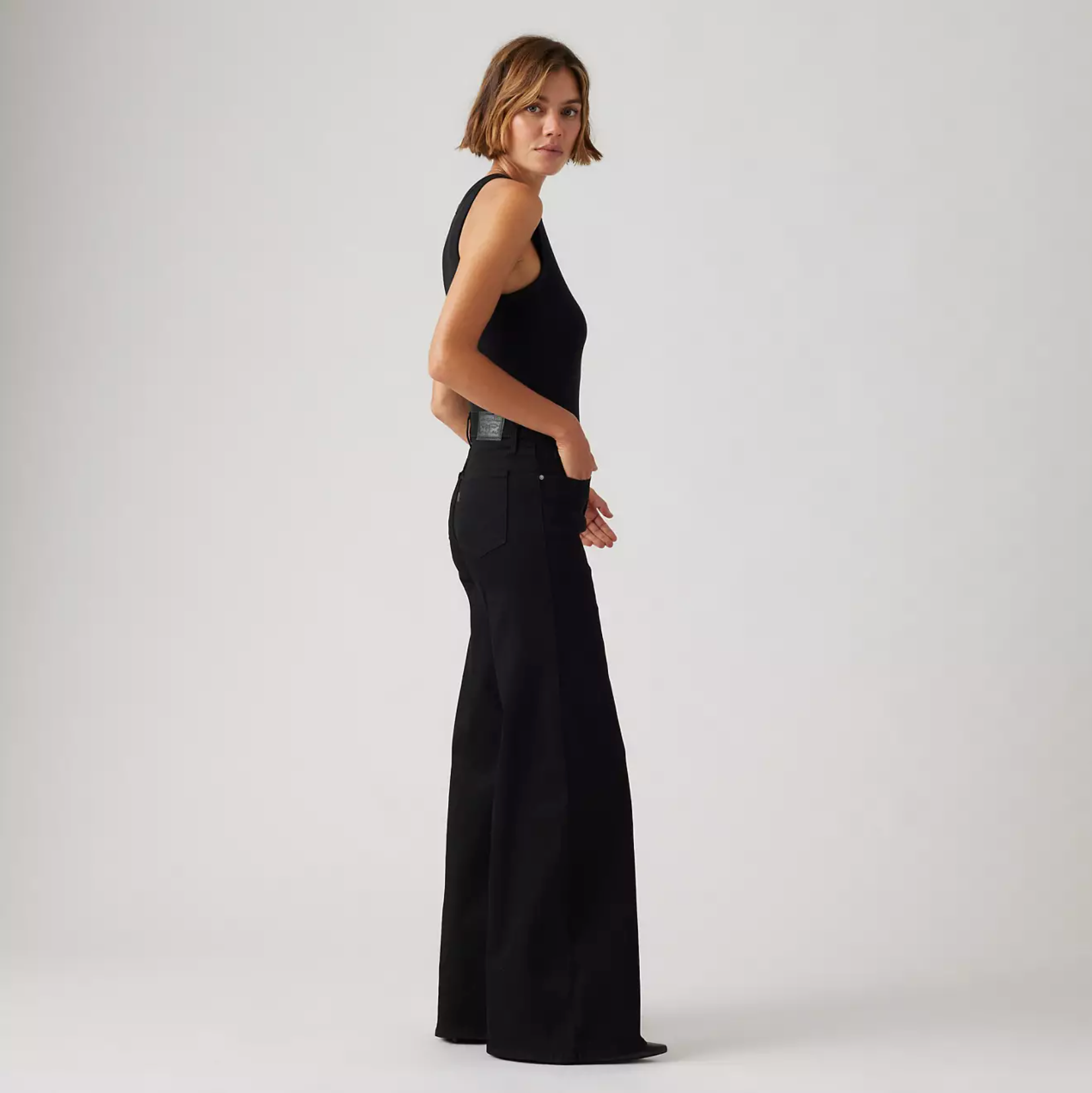 Levi's 318 Shaping Wide Leg - Soft Black